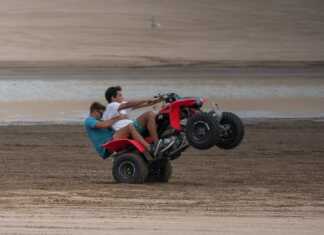 Polémica en Pinamar por la prohibición judicial de cuatriciclos y motos en la zona de médanos