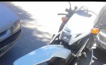 Robaron una moto en Sol y Lago y piden ayuda urgente para poder recuperarla