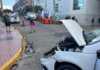 Chocaron un auto y una ambulancia en Carlos Paz: un mujer terminó hospitalizada