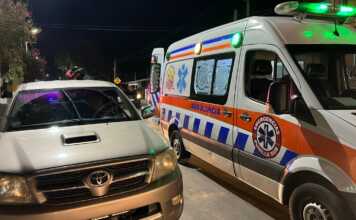 Fuerte choque en San Antonio de Arredondo con un motociclista herido