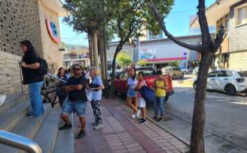 Carlos Paz: colas y quejas en cajeros de Bancor tras el cierre de la sucursal Cárcano