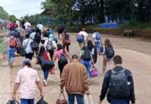 Crece el éxodo laboral de jóvenes misioneros hacia Brasil en medio de la crisis regional