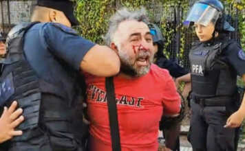 Detuvieron a un camarógrafo que cubría una manifestación en el Congreso