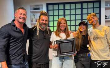 Nazarena Vélez fue distinguida por la Legislatura en el teatro Candilejas