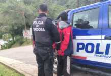 Carlos Paz: Asustó a los vecinos con un cuchillo y lo detuvieron