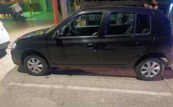 Circulaba en Carlos Paz con un Renault Clio robado y documentación falsa
