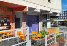 Entró armado a una fábrica de sándwiches en Carlos Paz y escapó con dinero, celulares y mercadería