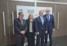 Llaryora participó en Carlos Paz en la celebración del Centenario de la Colectividad Armenia