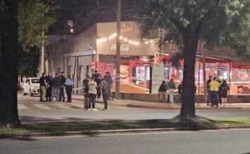 Un jefe policial está grave tras ser baleado en un confuso episodio