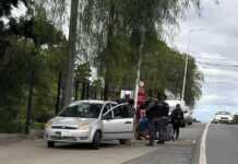 Villa del Lago: Una mujer embarazada y su pareja resultaron heridos en un choque