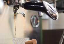 Mr Coffee lanza su “Lab” con catas y cursos de barismo en Carlos Paz