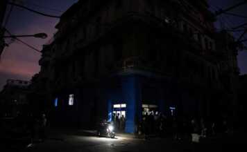 Cuba sufrió un apagón total tras el colapso de su sistema eléctrico