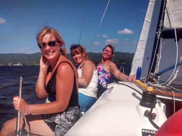 Regatas-mujeres-al-viento-2