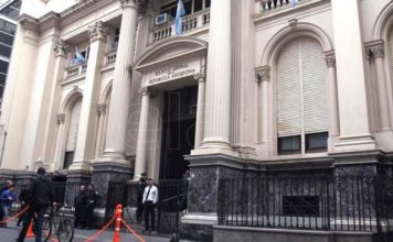 Entre el aplauso técnico y las dudas institucionales: las críticas a la reforma del Banco Central