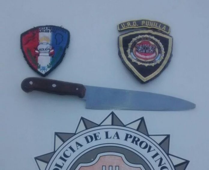 cuchillo agresion a policia