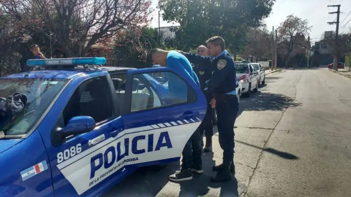 atrapado poli