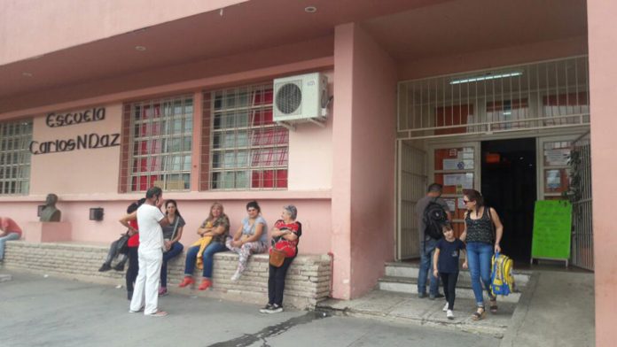 escuela carlos paz