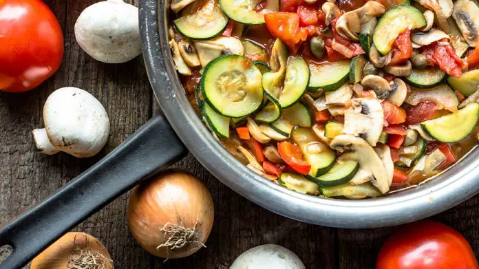 Fresh vegetarian dish made from cooked vegetables, healthy eatin