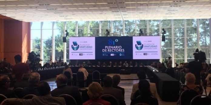 3AA8965B-96A5-4589-B33E-AE7CB1DBDEED