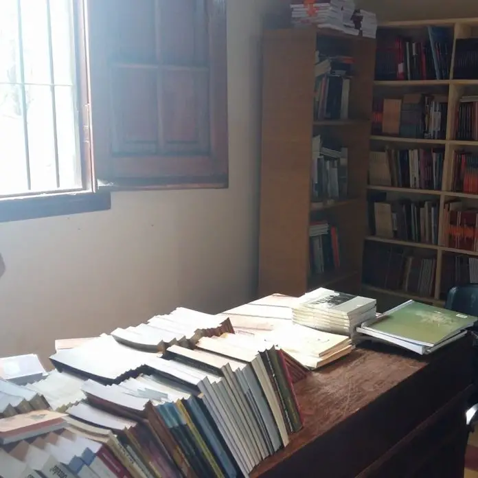 biblioteca de autor local