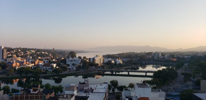 amanecer carlos paz