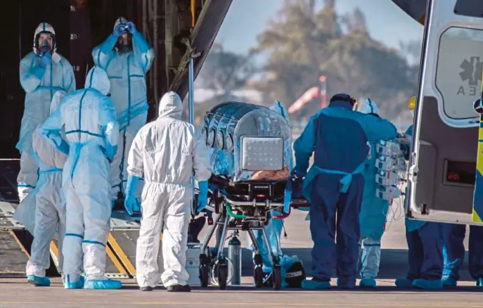 TOPSHOT-CHILE virus covid