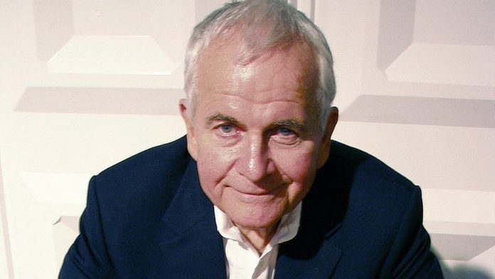 Ian Holm