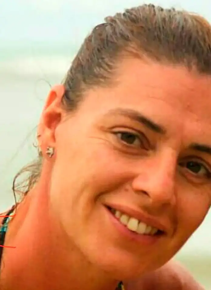 Natalia Tottis Natañia Tottis, la mujer calcinada.