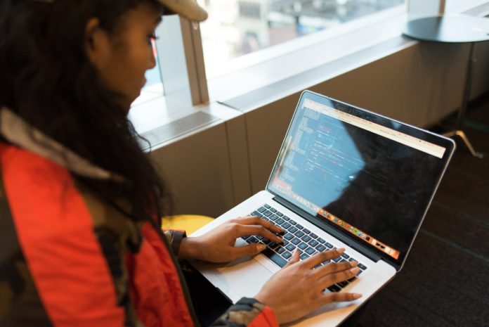 mujeres y tecnología
