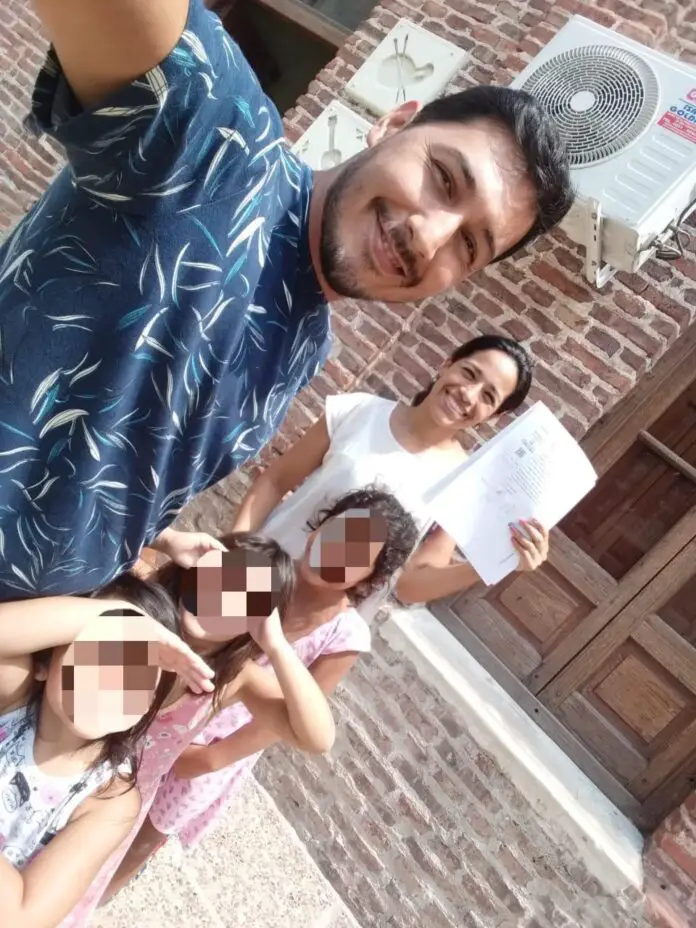 familia adoptiva