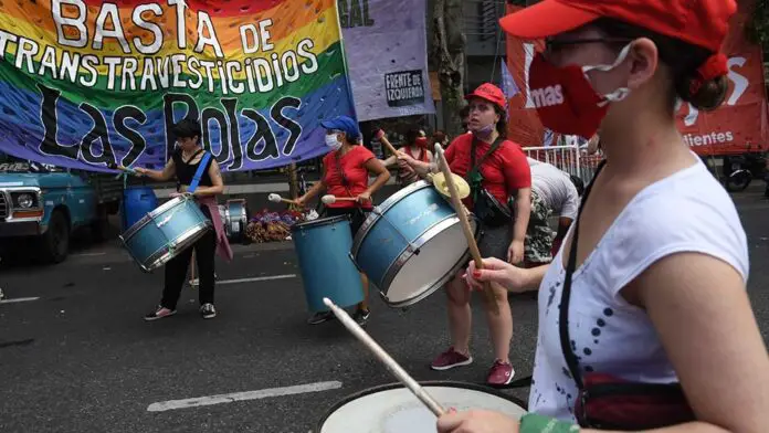 abortomanifesta