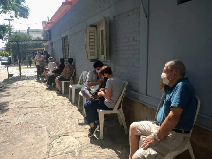 mesa ayuda vacunas