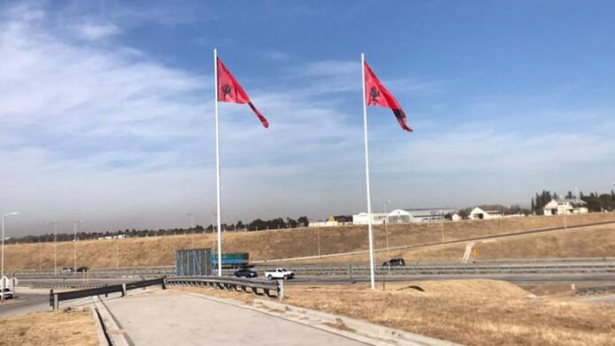 banderas-rojas-sol-vinolo-agustin-burgos-tragedia-circunvalacion