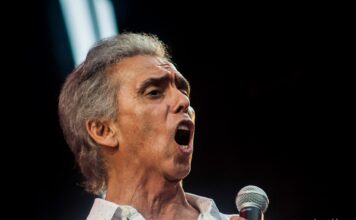 Noche de gala para celebrar el 127º aniversario del nacimiento de Jorge Luis Borges con Jairo como protagonista