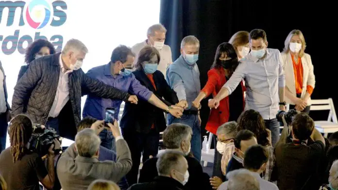 schiaretti-encabezo-el-acto-el-club-estudiantes