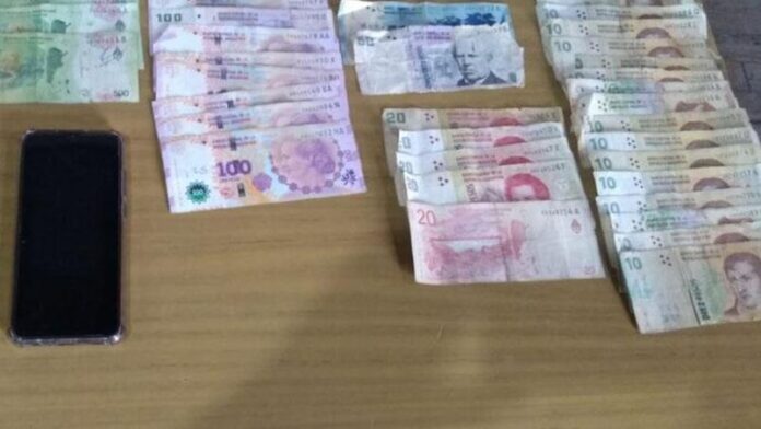 dinero villa maria taxista