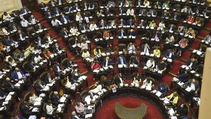 CAMARA ETIQUETADO