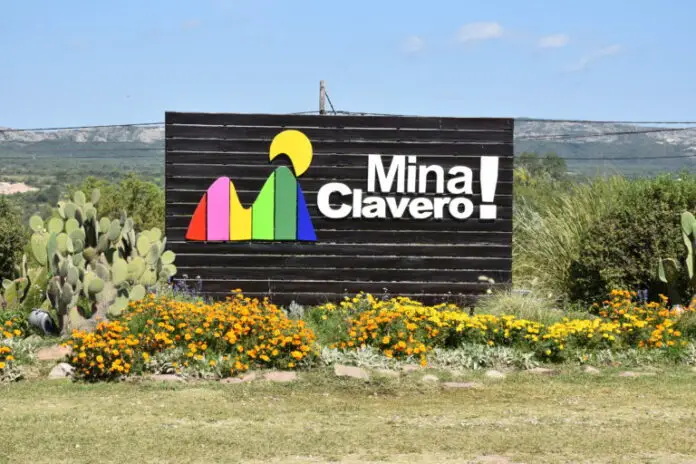 MINA-CLAVERO-768x512