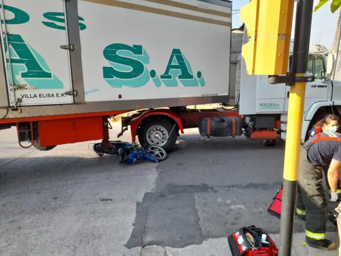 choque camion moto