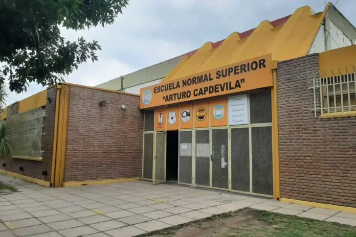 escuelaLaFalda