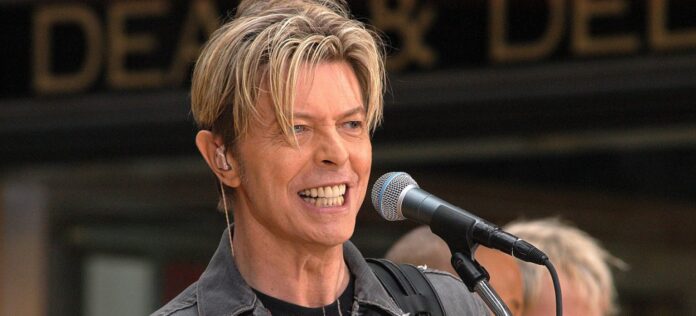 David-Bowie-1536x697