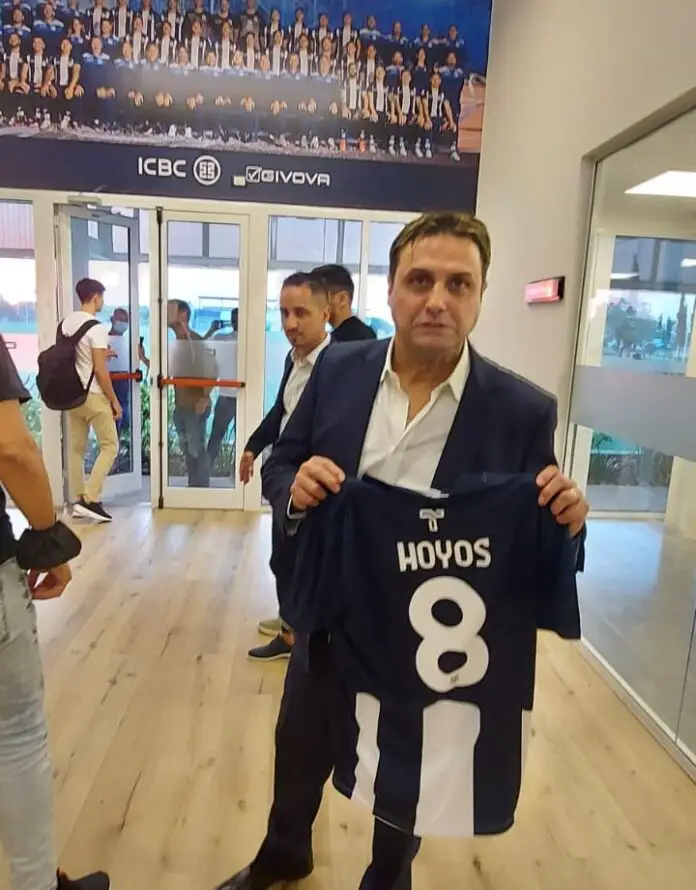 hoyos-carlospazvivo