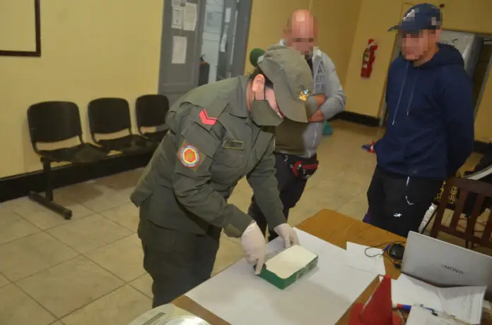 Detienen a pasajera con más de 5 kilos de cocaína en su equipaje (2)
