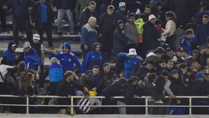 escándalo con hinchas de talleres