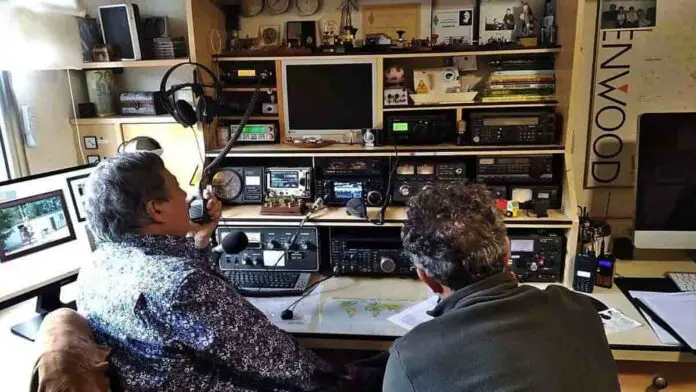 radioaficioandos ilustativa