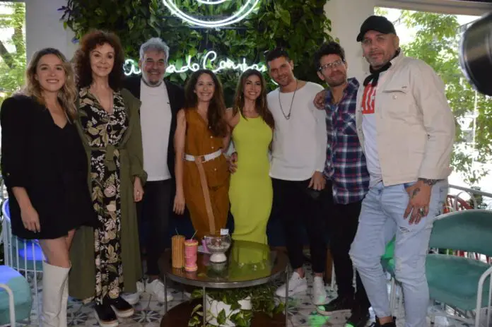 Hostel de losfamosos