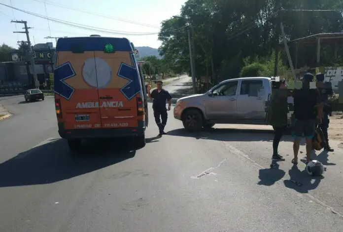 accidente moto auto nudo vial tanti