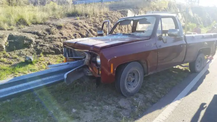 camioneta guardarrail cabalango
