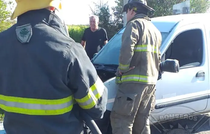 incendio kangoo autopista