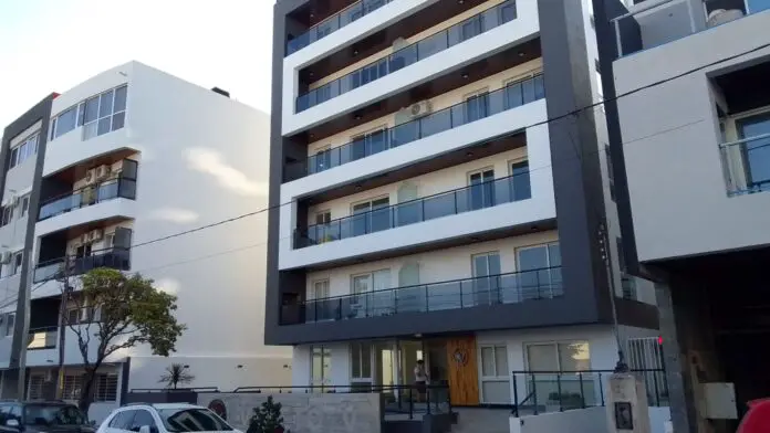 niña 5to piso